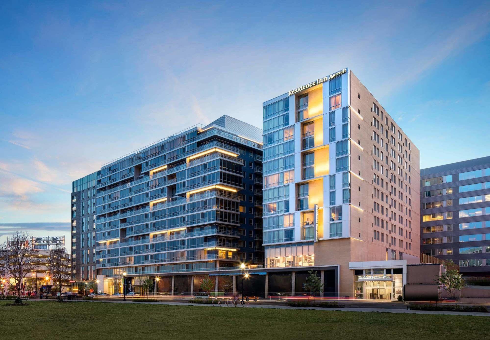 Residence Inn Washington Capitol Hill/Navy Yard Exterior photo